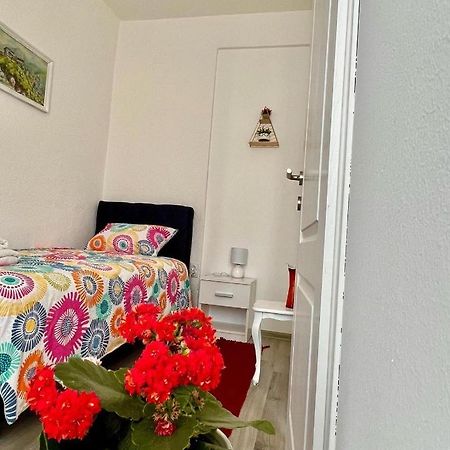 M Apartman Foca Luaran gambar